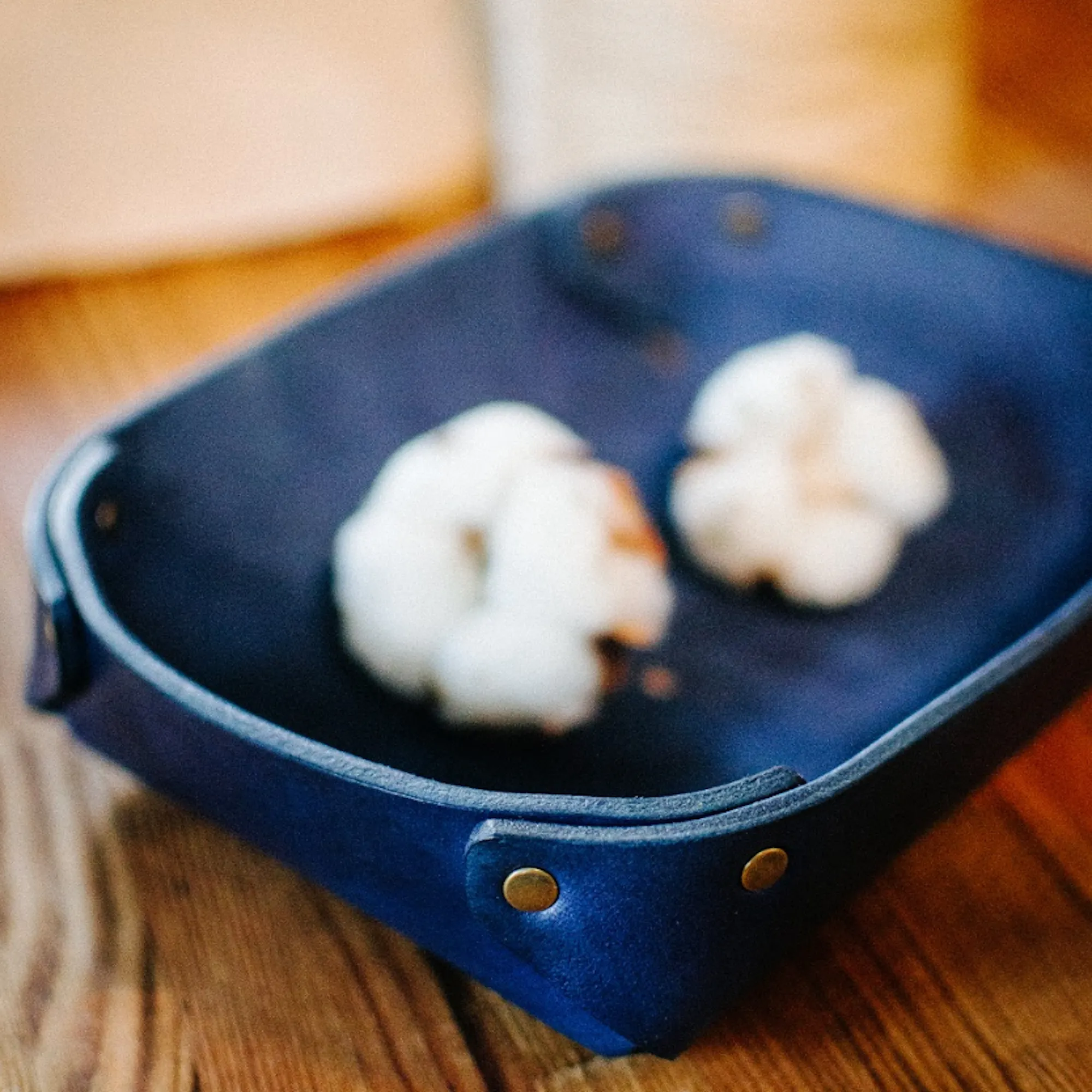 SMALL LEATHER VALET TRAY / NATURAL